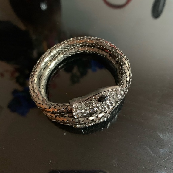 Dark grey snake bracelet🌚💎 - Picture 5 of 8